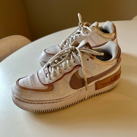 Nike Air Force 1 - Picture 2 of 3